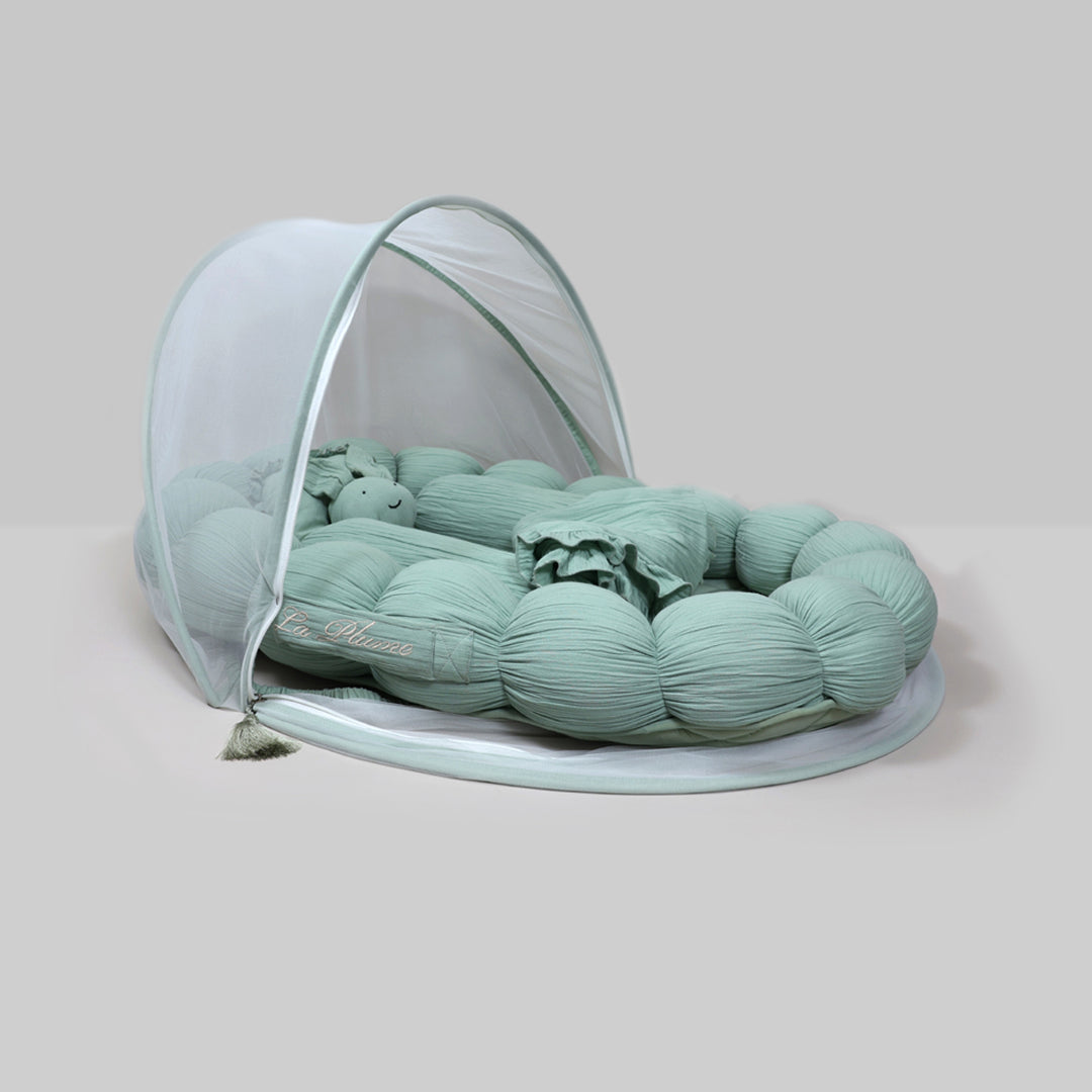 La Plume Baby Cloud Nest – Cozy, Organic & Travel-Friendly