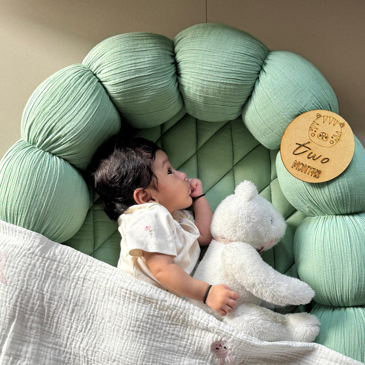 La Plume Baby Cloud Nest – Cozy, Organic & Travel-Friendly