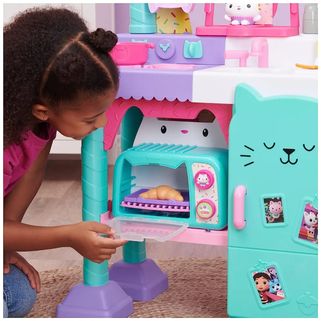 Gabby's Dollhouse Bakey with Cakey Oven