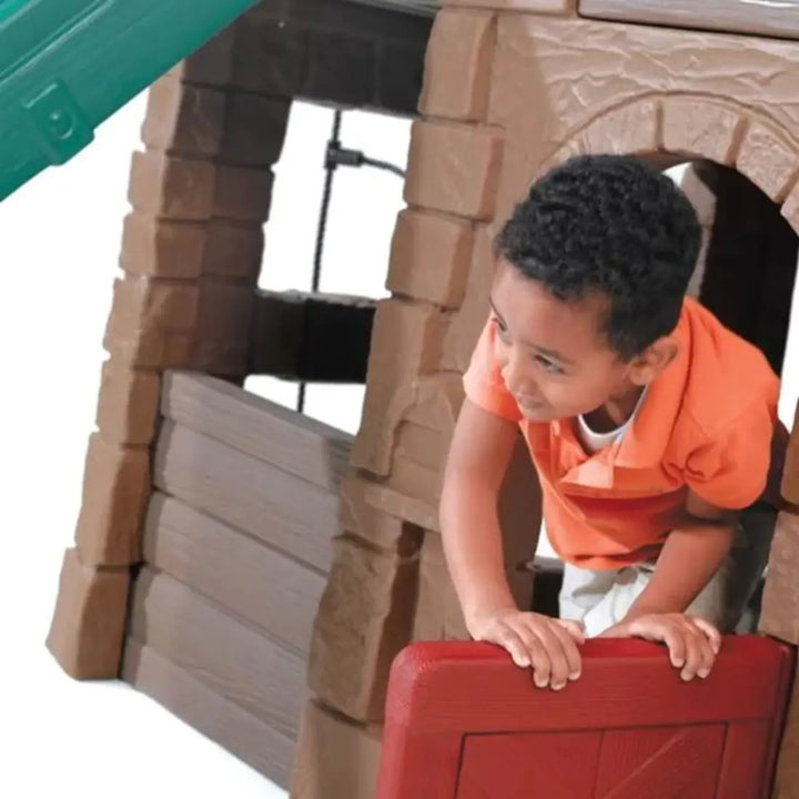 Step2 Naturally Playful Adventure Lodge Play Center with Glider