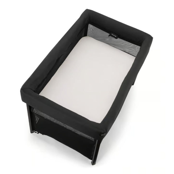 nuna paal™ travel cot (Caviar)