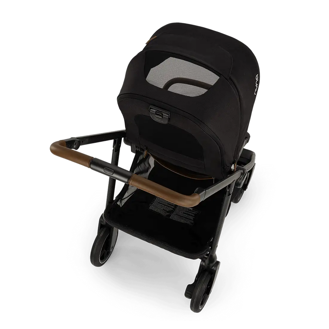 nuna swiv™ stroller (Caviar)