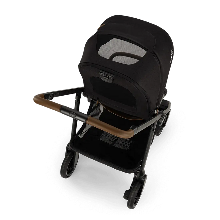 nuna swiv™ stroller (Caviar)