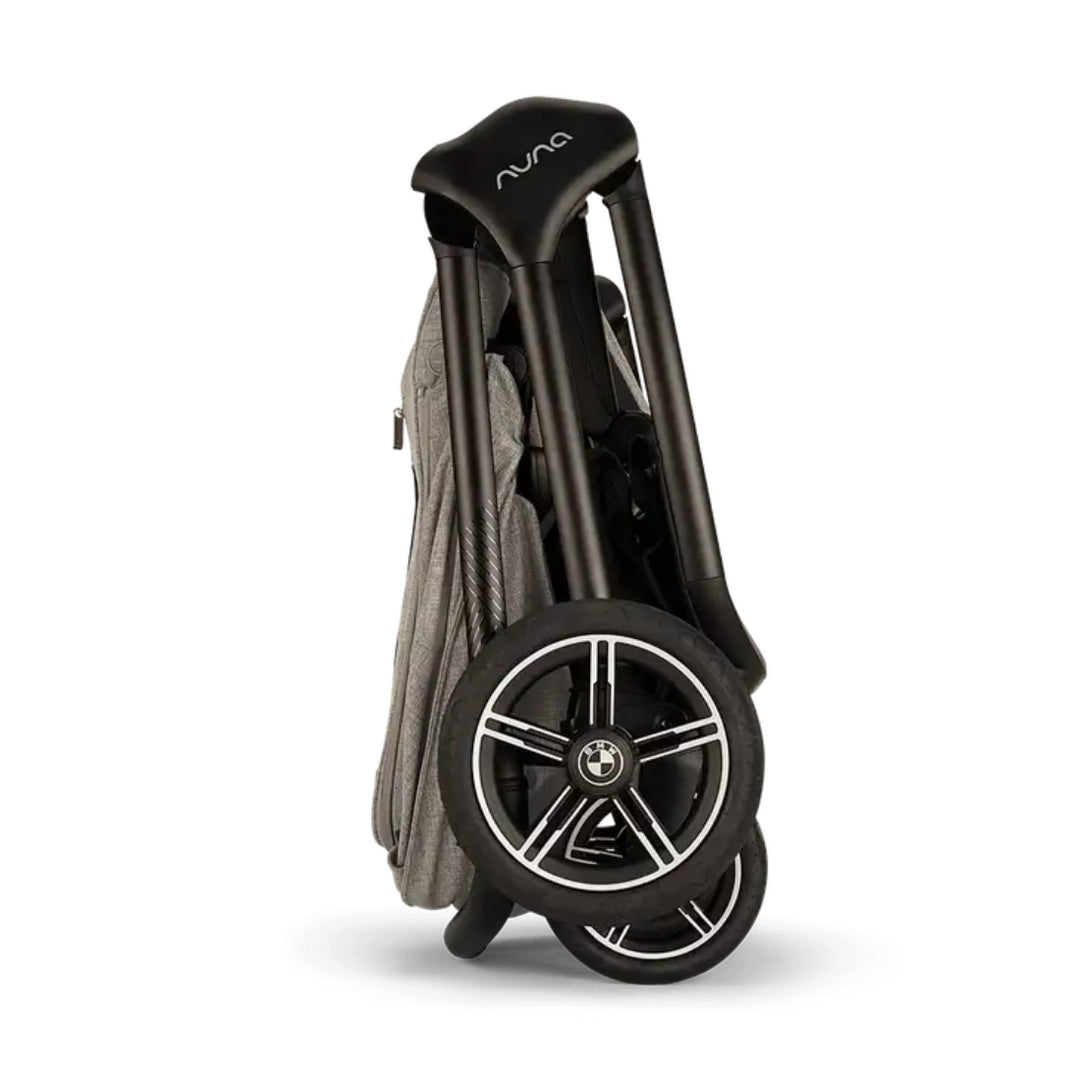nuna x BMW triv™ next stroller (Graphene)