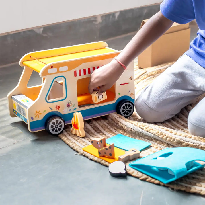 PlayBox Little Camper