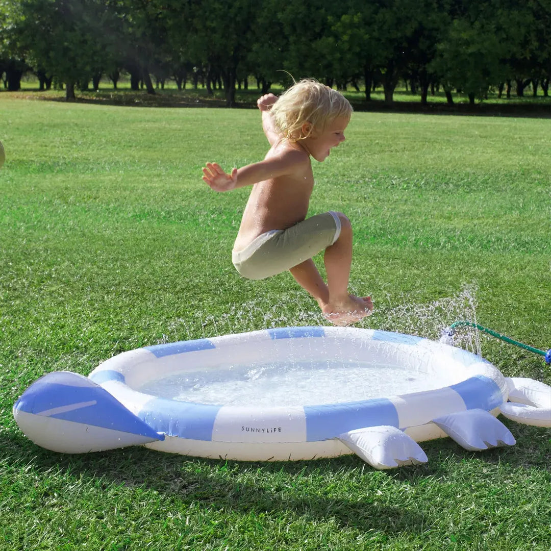 SUNNYLiFE Kids Sprinkler Mat - Into the Wild Blue