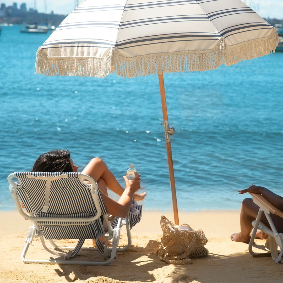 SUNNYLiFE Luxe Beach Chair - The Resort Coastal Blue
