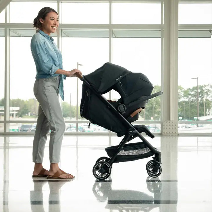 Nuna trvl™ stroller