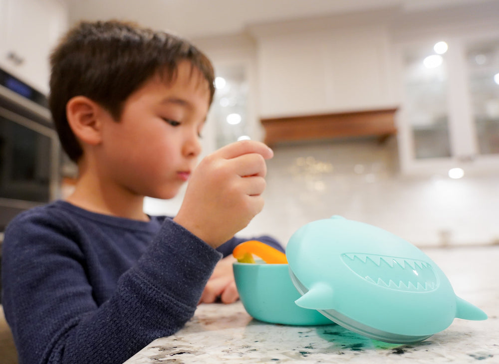 melii Silicone Bowl with Lid - Shark