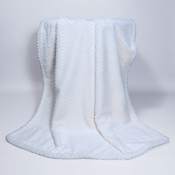 La Plume Winter Snuggle Blanket