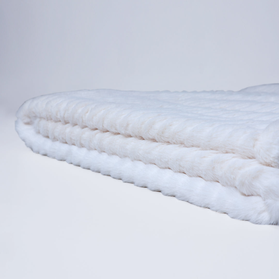La Plume Winter Snuggle Blanket