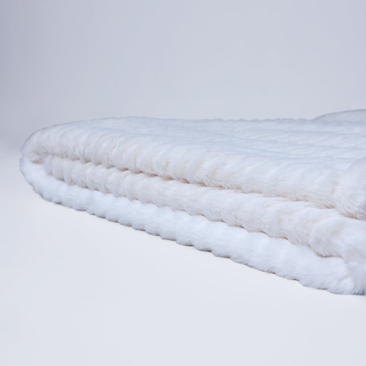 La Plume Winter Snuggle Blanket