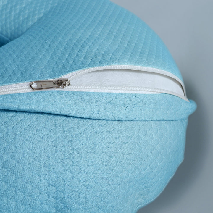 La Plume Feeding Pillow