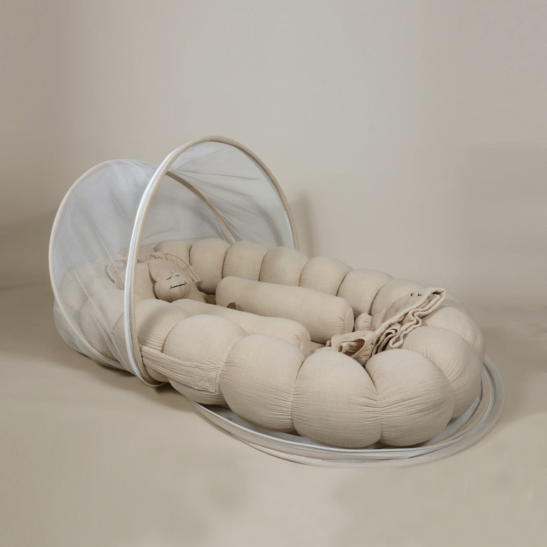 La Plume Baby Cloud Nest – Cozy, Organic & Travel-Friendly