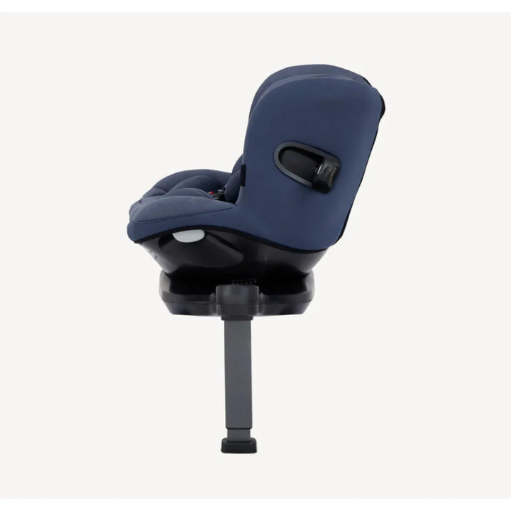 1. Joie i-Spin 360™ i-Size car seat showing 360-degree rotation