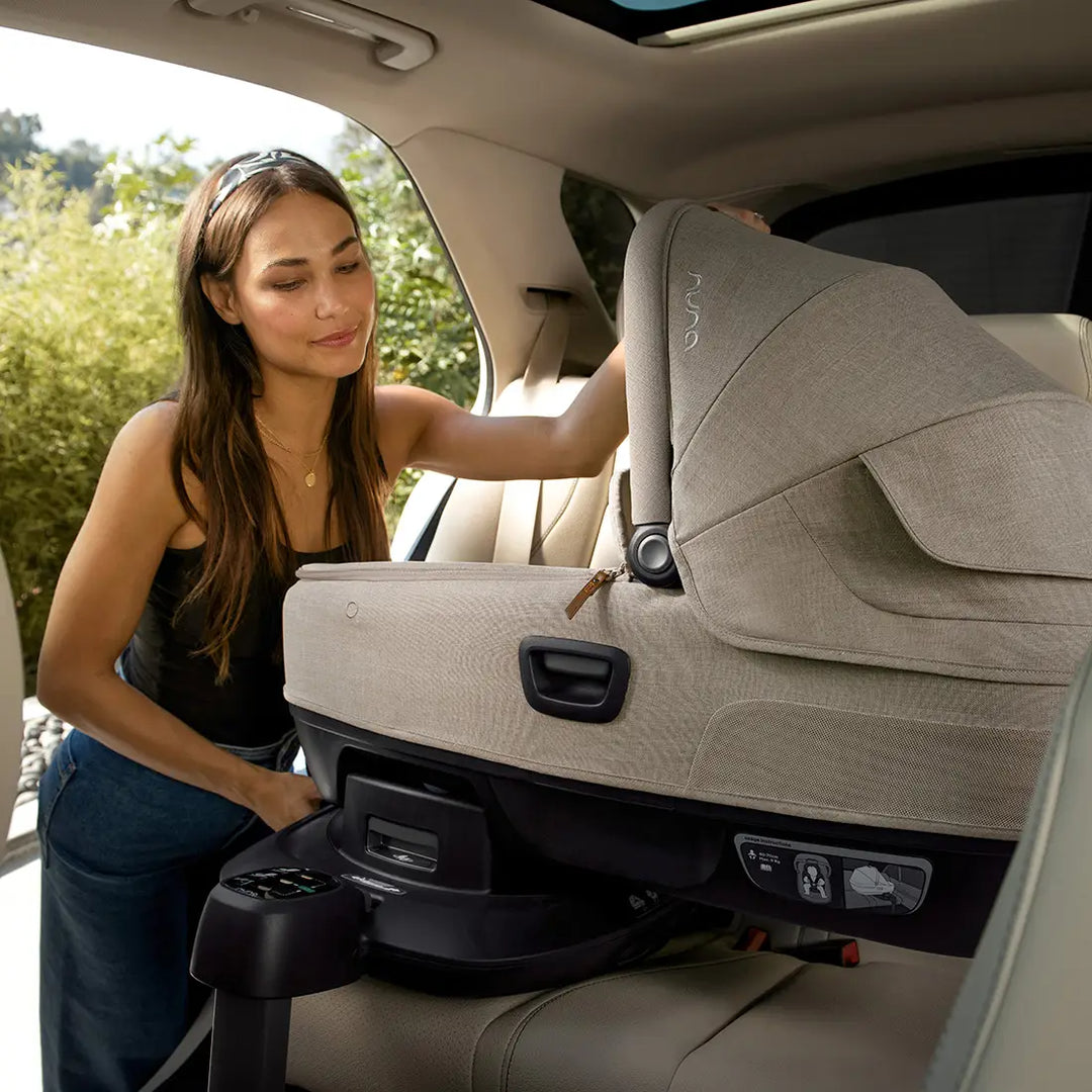 Nuna cari™ next carry cot (Granite)