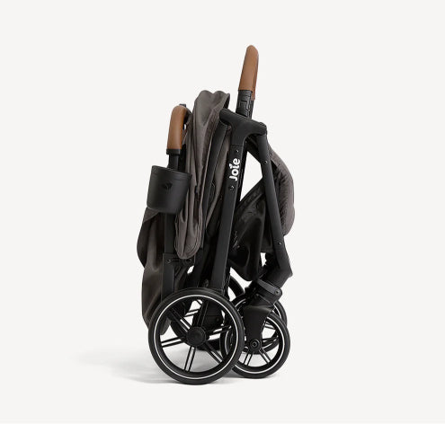 Joie nutmeg™ compact travel stroller