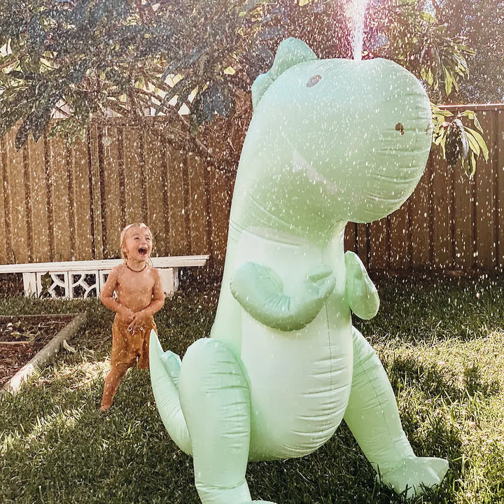 SUNNYLiFE Inflatable Giant Sprinkler - Surfing Dino