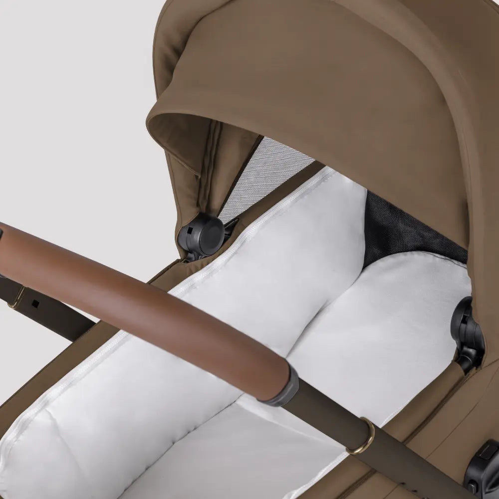 Silver Cross Breez Carrycot (Maple)