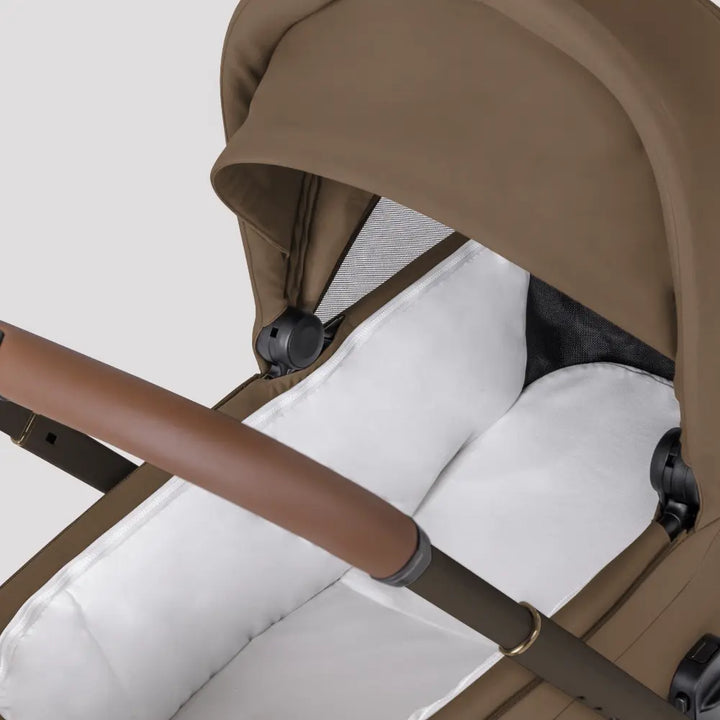 Silver Cross Breez Carrycot (Maple)